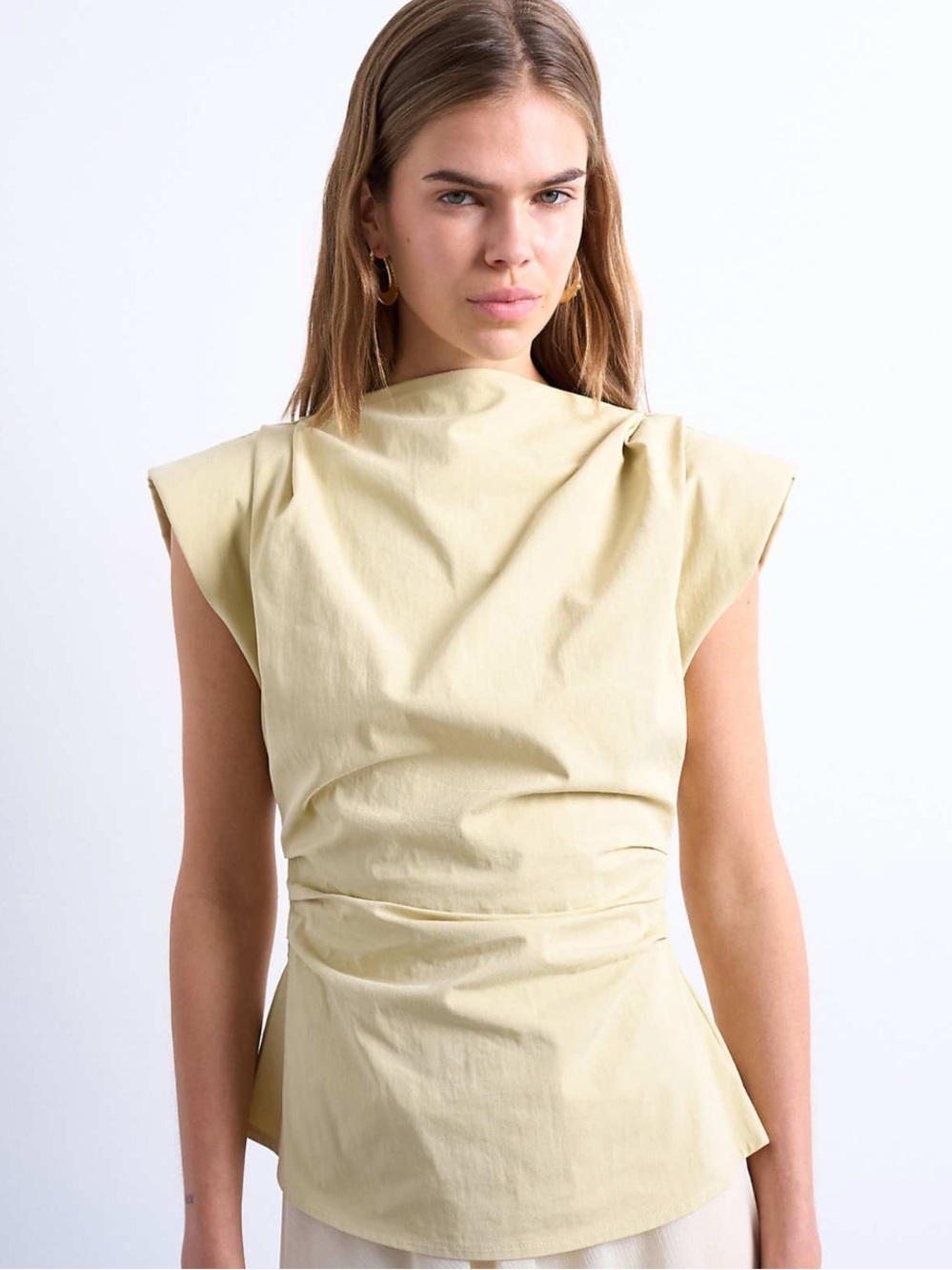 Topshop WAISTED STRUCTURED SHOULDER TOP
IN BUTTERMILK